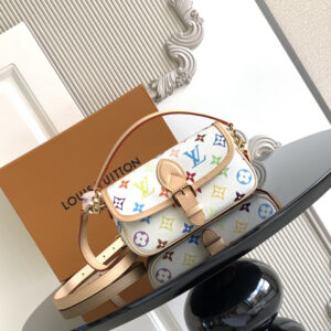 Premium 163C01 Dynamic Chip Nano Diane Handbag