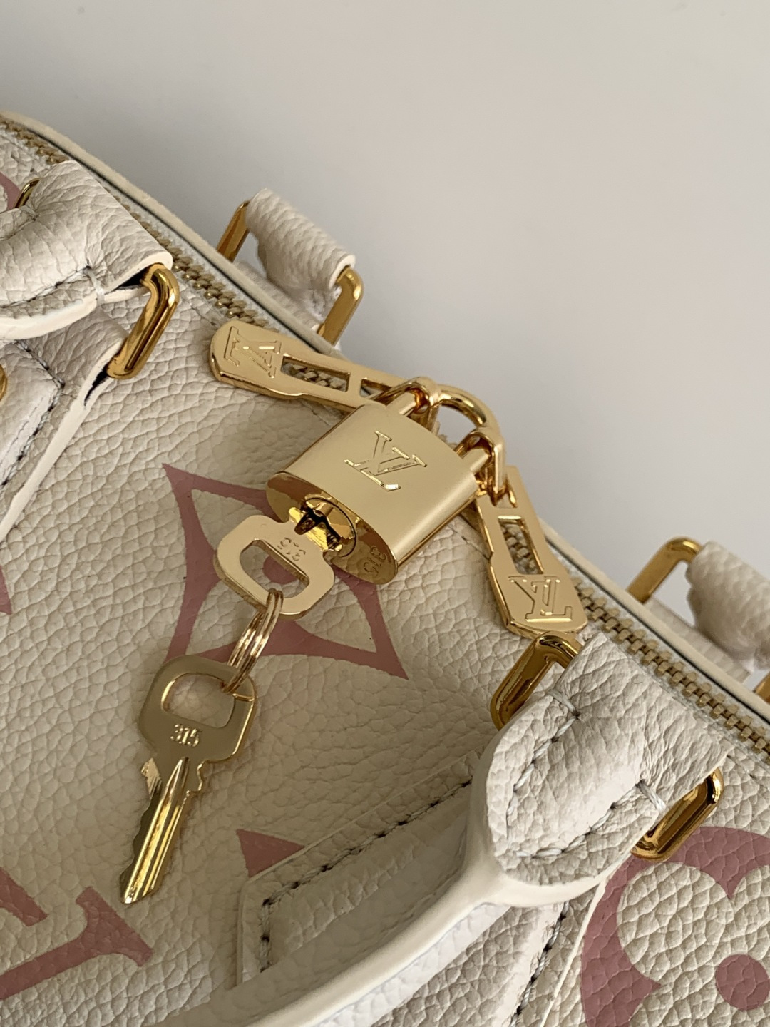 cmp_i1749496912287_7012_0_5