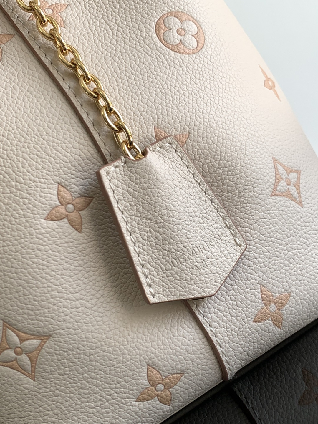 cmp_i1749497107398_536_0_5