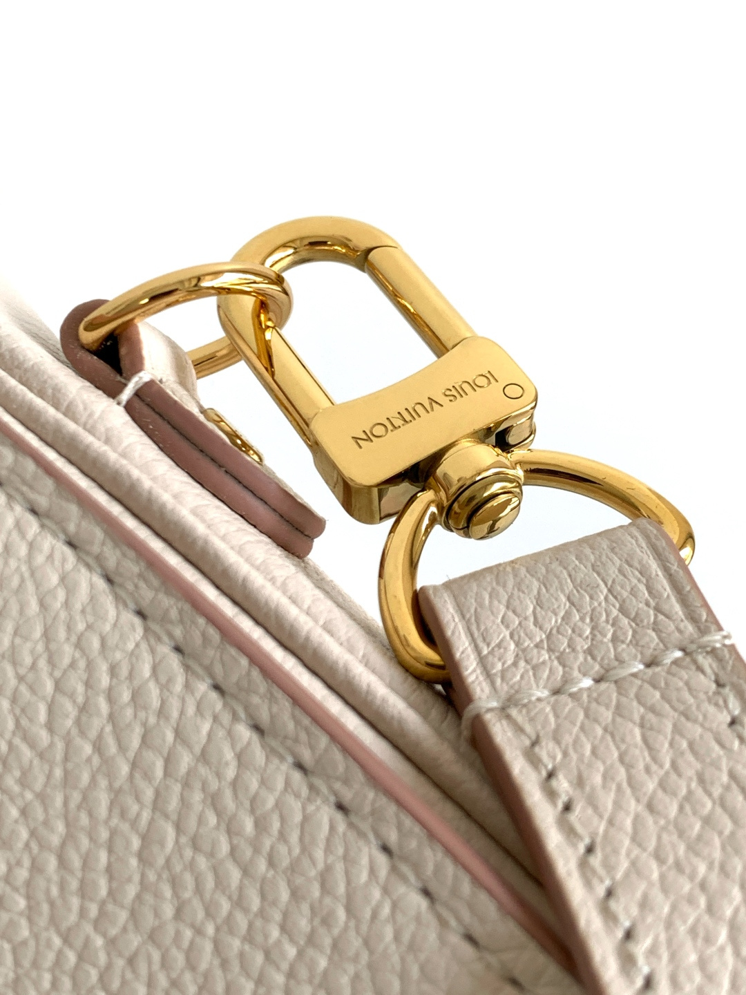 cmp_i1749497137017_9863_0_5