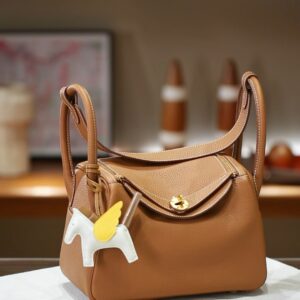 Luxury Lindy 26 Bag Golden Brown TC Leather with Gold Hardware