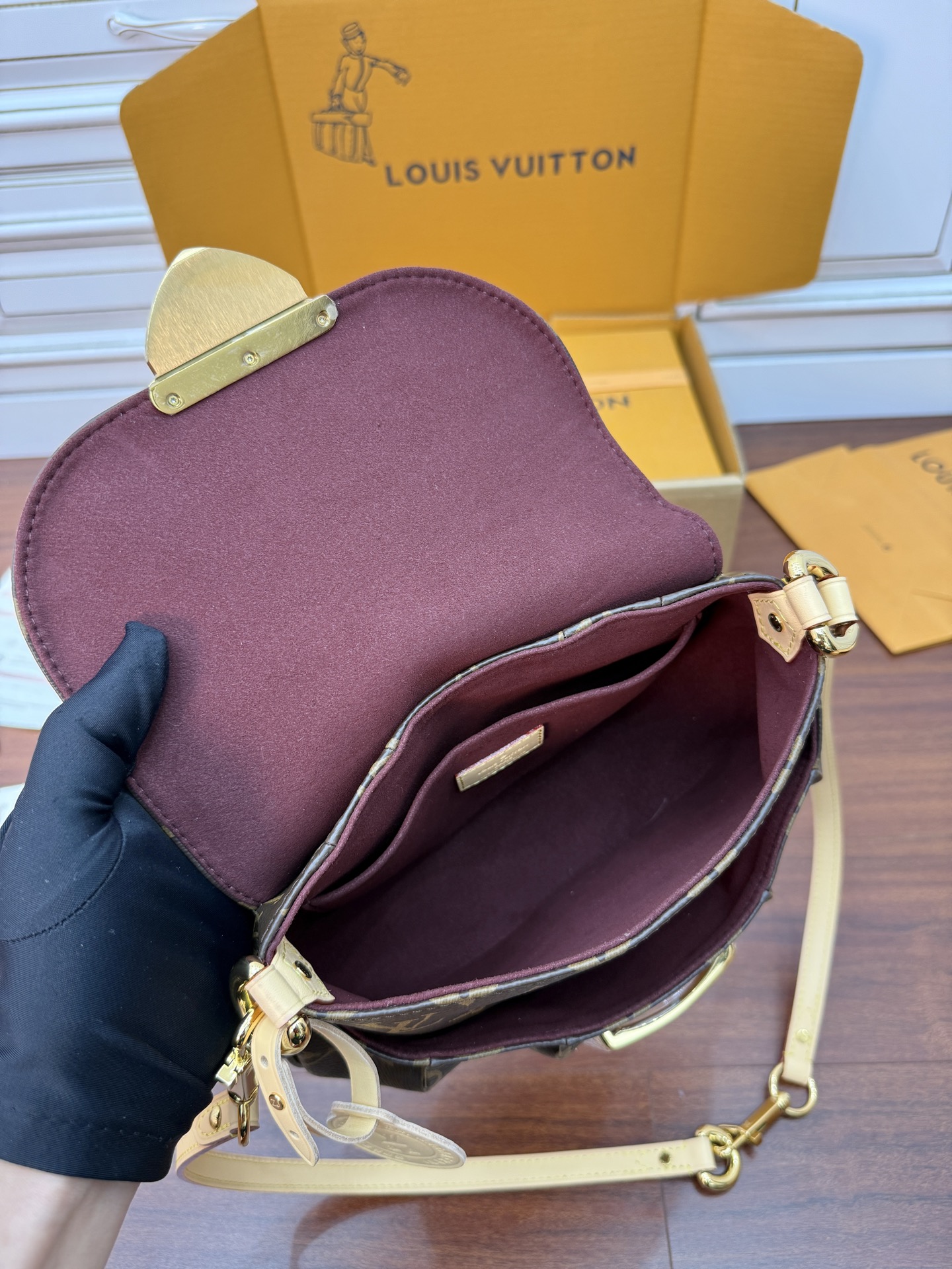 i1749697136825_1848_0_3